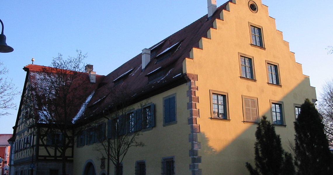 Außenansicht des Schlosses Adelsdorf