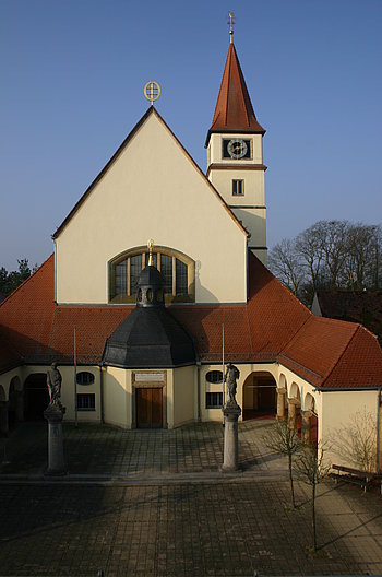 Die Kirche St. Stephanus in Adelsdorf