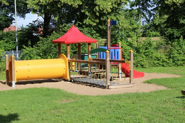 Außenbereich Kindergarten Villa Regenbogen Außenbereich Kindergarten Villa Regenbogen